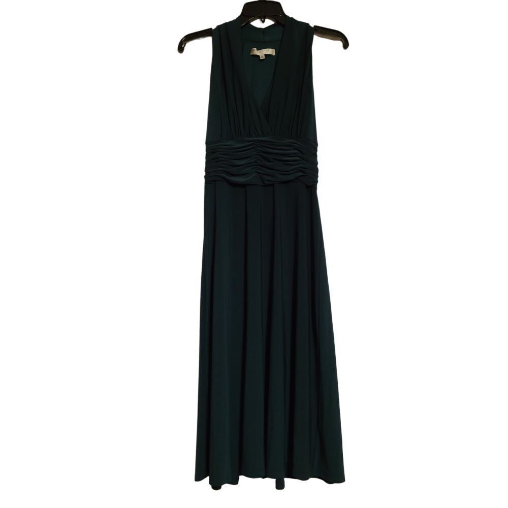Elegant Evan-Picone Maxi Dress‎ in Chic Deep Green